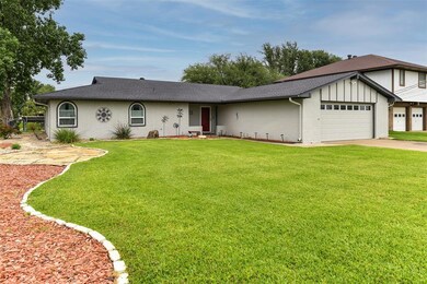 3706 Coral Sands Ct, Granbury, TX 76049 - photo 4