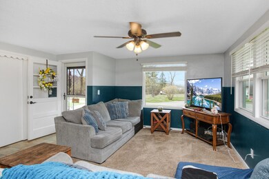 27145 Schrader Landing Sturgis-large-005