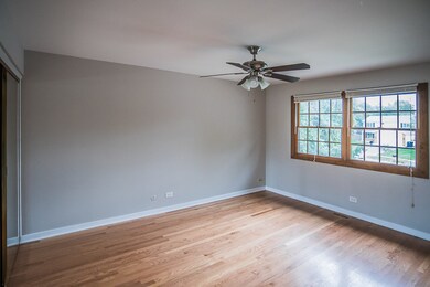 370 Pearson Cir, Naperville, IL 60563 - photo 7