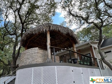 BACK PATIO/OUTDOOR KITCHEN