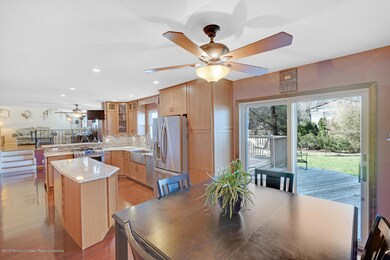 27 Oakbranch Rd East Windsor-large-011-1