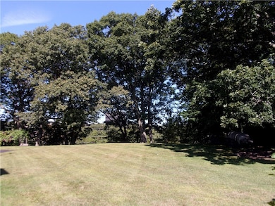 27 W Park Place unit 2F, Woonsocket, RI 02895 - photo 5