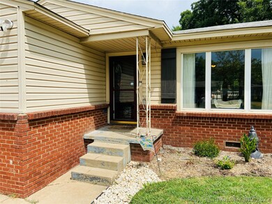 214 W Toledo St, Broken Arrow, OK 74012 - photo 2