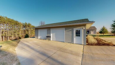 Detached 2 car garage