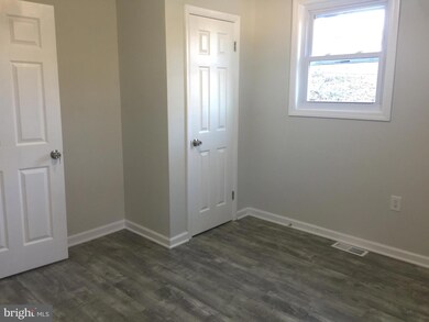 705 Glacier Ave, Capitol Heights, MD 20743 - photo 5