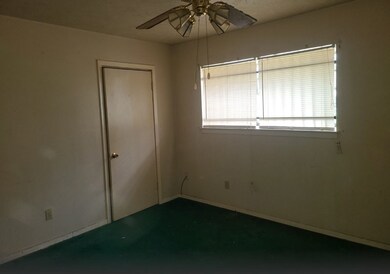 7722 Yoe St, Houston, TX 77016 - photo 7