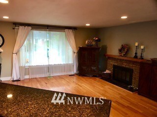 unlisted-address, Bothell, WA 98021 - photo 3