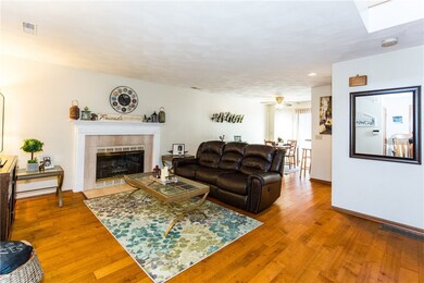 94 Toll Gate Rd, Warwick, RI 02886 - photo 4