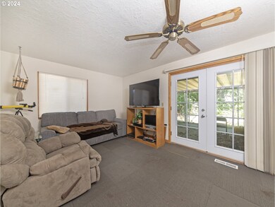 18295 SW Division St, Beaverton, OR 97007 - photo 7