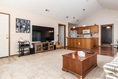 6072 Warbling Ln unit 28, Westerville, OH 43081 - photo 7