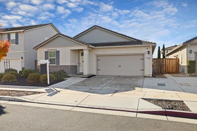 404 Central Pacific St, Lathrop, CA 95330 - photo 3