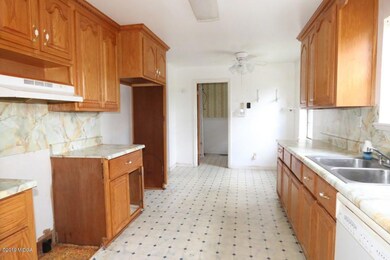 301 Sentry Oaks Dr, Warner Robins, GA 31093 - photo 7