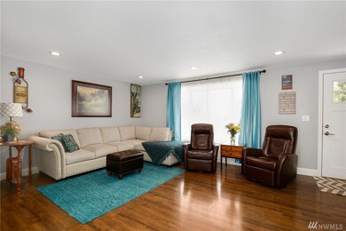 9302 11th Ave W, Everett, WA 98204 - photo 3