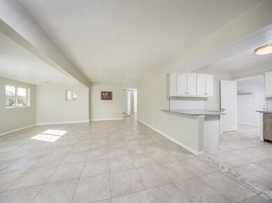 5843-28th_mls-1