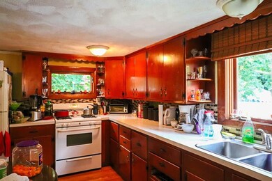 34 Perley St, Lynn, MA 01905 - photo 5