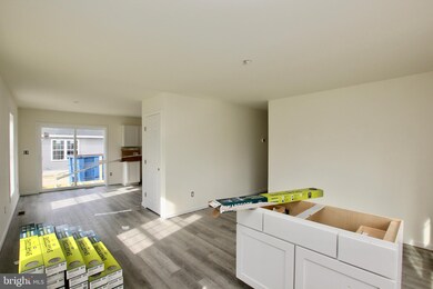 614 W 8th St, Laurel, DE 19956 - photo 3