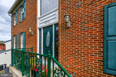 6005 Crest Park Dr, Riverdale, MD 20737 - photo 3