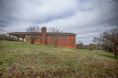 18 Dawn Ridge Dr, Leicester, NC 28748 - photo 3