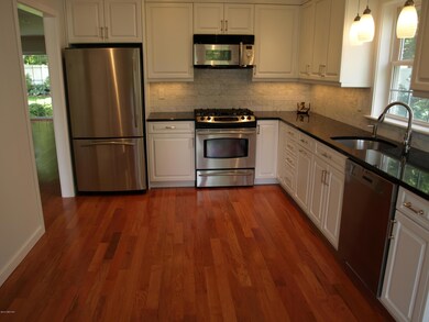 Paradiso-Kitchen1