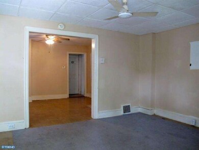 625 Lippincott Ave, Riverton, NJ 08077 - photo 2