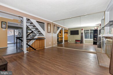 18447 Stone Hollow Dr, Germantown, MD 20874 - photo 6