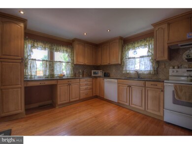 3 Reeves Rd, West Deptford, NJ 08096 - photo 7