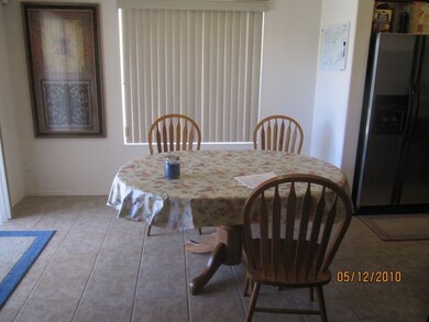 kitchen eat in area
