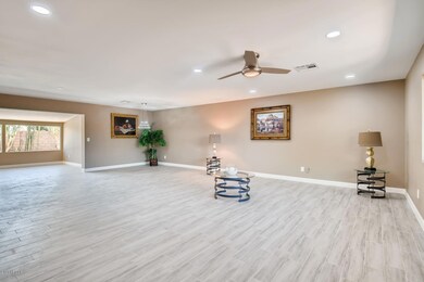 1015 E Myrtle Ave Phoenix AZ-large-005-0