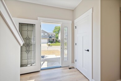 06-5899-Chartres-Way-East-Lansing-MI-488