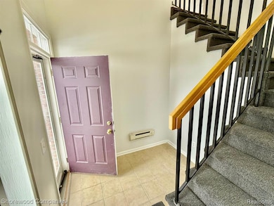 46116 Rhodes Dr unit 326, Macomb, MI 48044 - photo 2