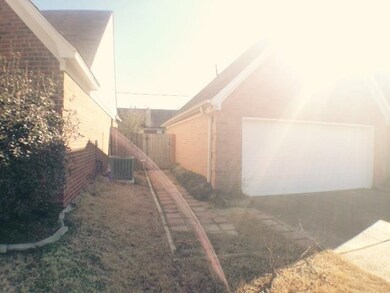 7099 Country Walk Dr, Cordova, TN 38018 - photo 4