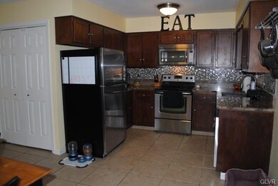 216 S 12th St, Emmaus, PA 18049 - photo 6