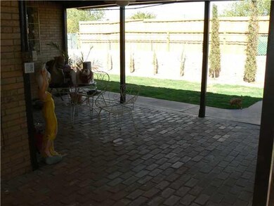 228 Maricela Dr, El Paso, TX 79915 - photo 6