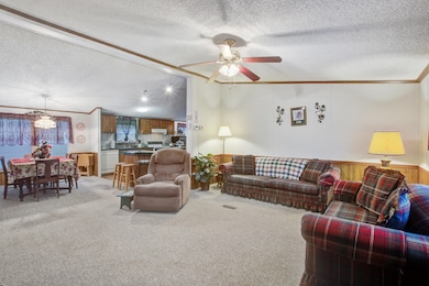 131 Lizzie Ave, Cross, SC 29436 - photo 3