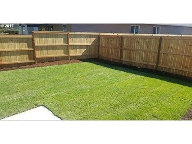 1420 SW Wright Place, Troutdale, OR 97060 - photo 2