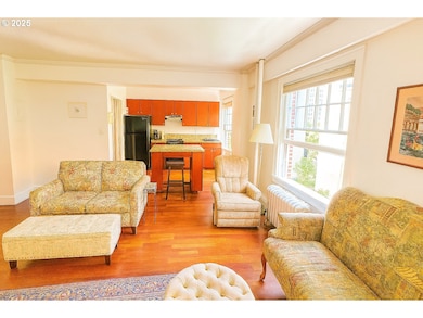 Roosevelt Plaza Apartments unit 707, Portland, OR 97205 - photo 7