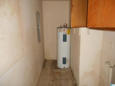 304 21st Ave NE, Center Point, AL 35215 - photo 4