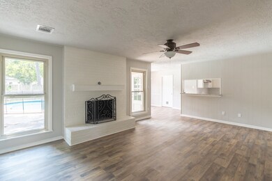 4315 Black Locust Dr, Houston, TX 77088 - photo 4