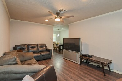 10522 Castleton St, Houston, TX 77016 - photo 4