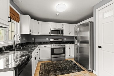 1 Meghan Ln unit 1, Dracut, MA 01826 - photo 3