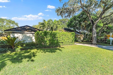 11373 12 Oaks Way, North Palm Beach, FL 33408 - photo 5