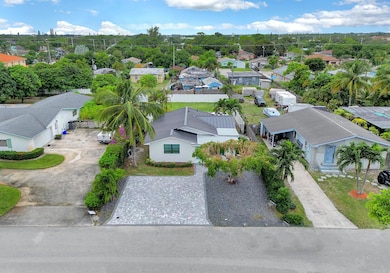 320 NW 3rd Ave, Delray Beach, FL 33444 - photo 2