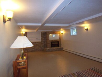 familyroom<|><|>