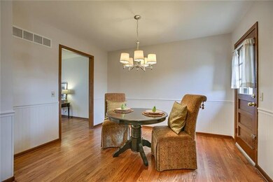 5200 Farley Ln, Shawnee, KS 66203 - photo 6