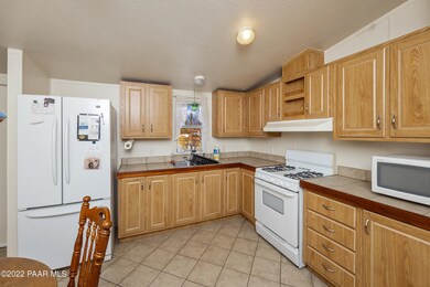 007_Kitchen