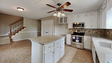 709 Gable Dr, Center Point, AL 35215 - photo 6