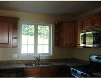 4 Lakeview Dr, Shirley, MA 01464 - photo 2