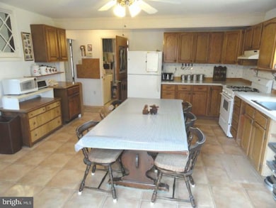 214 E Sylvan Ave, Rutledge, PA 19070 - photo 6