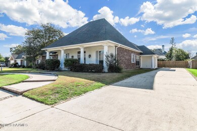102 Shelburne Circle Side View