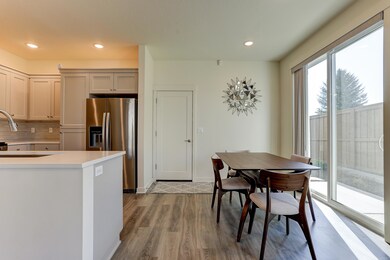 2582 NE Purcell Blvd MLS-33